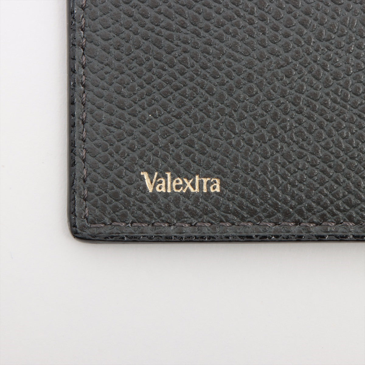 ヴァレクストラ レザー トラベルケース グレー 着脱式パスポートケース 