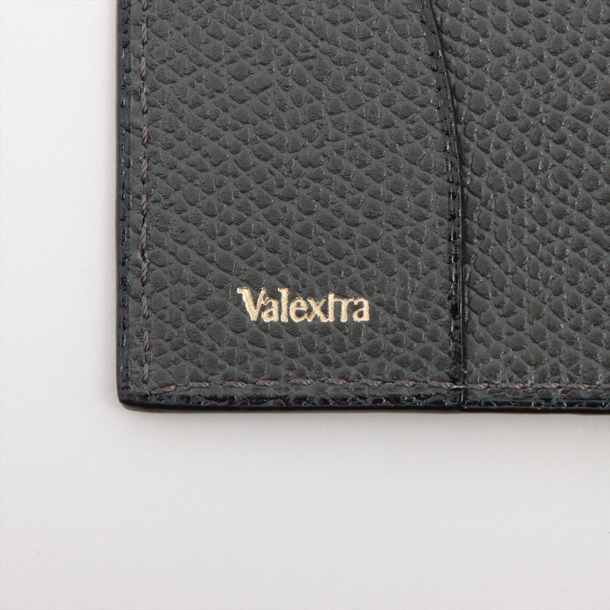 ヴァレクストラ レザー トラベルケース グレー 着脱式パスポート 