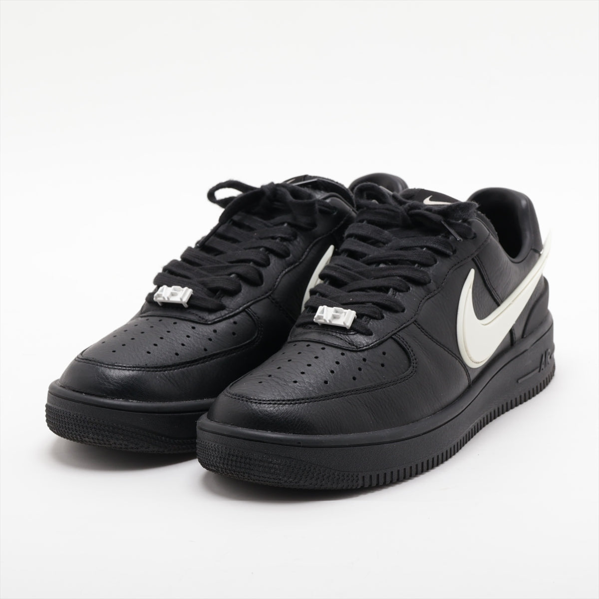 ナイキ×アンブッシュ AIR FORCE 1 LOW 23SS レザー×ラバー スニーカー 29cm メンズ ブラック×ホワイト  DV346｜a2798348｜中古ブランド品・ブランド古着通販｜ALLU（アリュー）