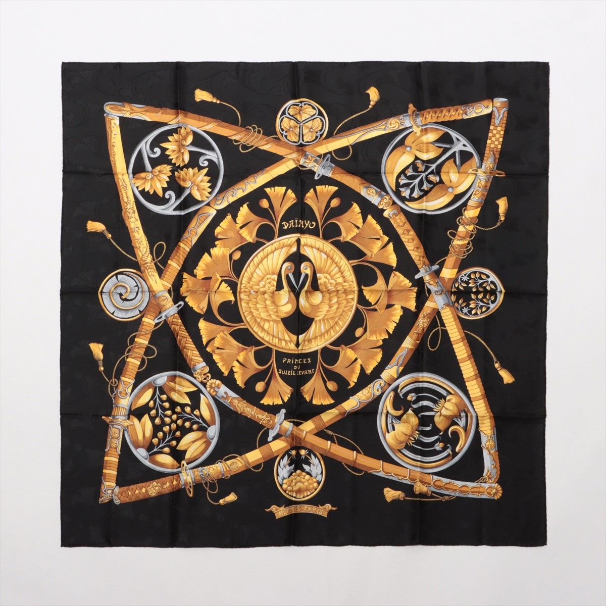 エルメス カレ90 DAIMYO PRINCES DU SOLEIL LEVANT 大名 日出る国の皇子 スカーフ シルク ブラック