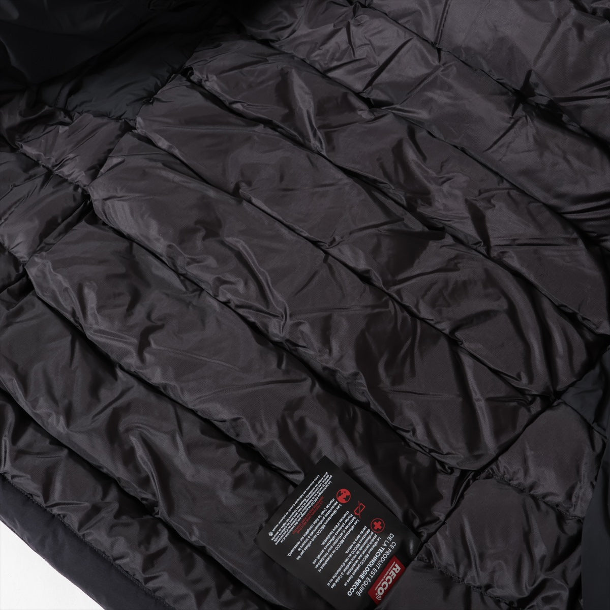 アークテリクス 23年 ナイロン ダウンジャケット XS メンズ ブラック  X000007315 Beta Down Insulated GORE-TEX チャック スレ有 フード汚れ有