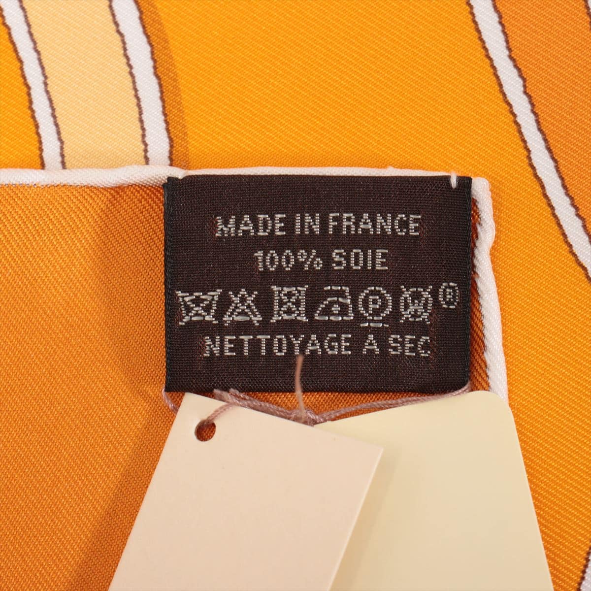 エルメス カレ90 Plumets du Roy 王の羽根飾り スカーフ シルク オレンジ