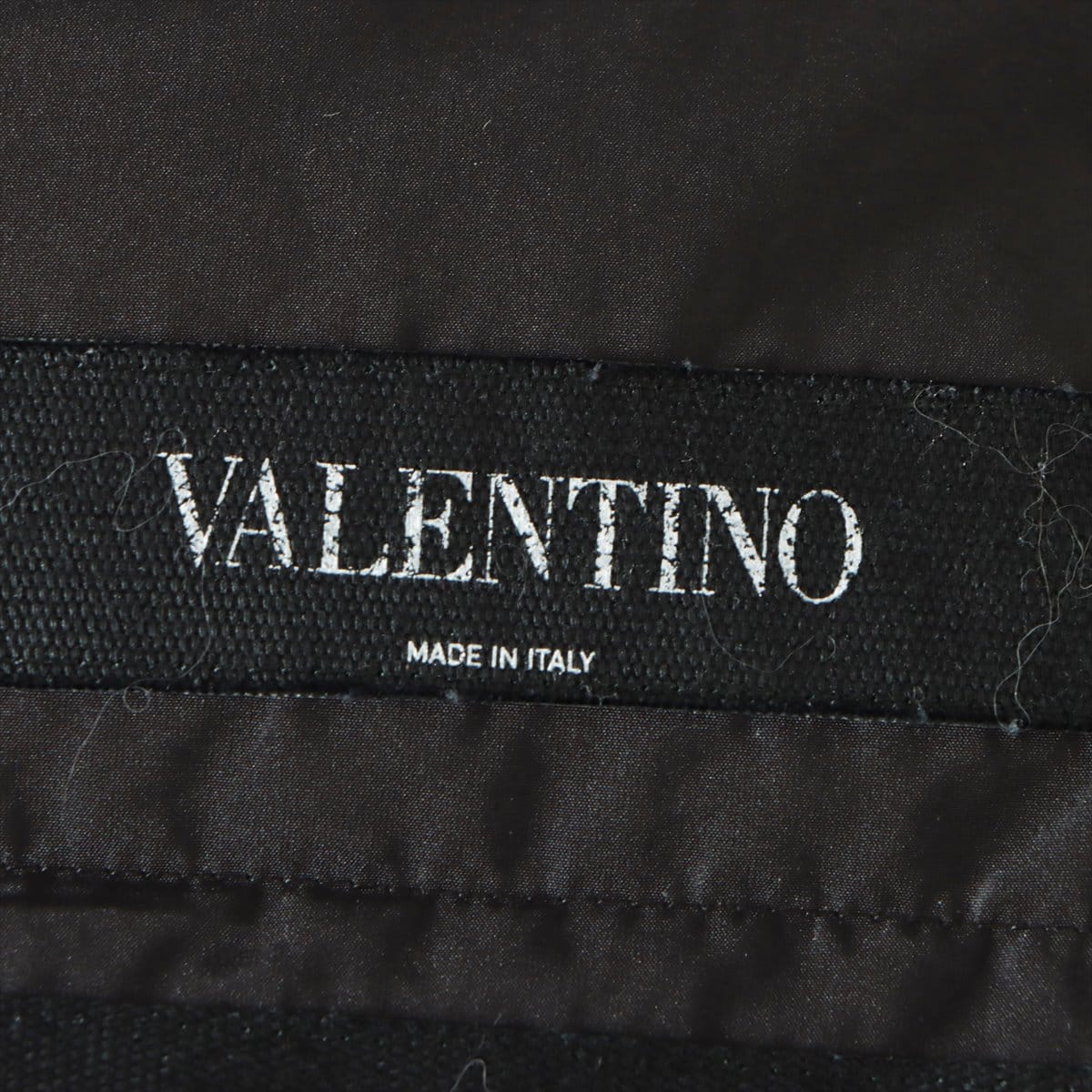 ヴァレンティノ ナイロン ダウンジャケット I46 メンズ ブラック  ロックスタッズ、フード取り外し可能。