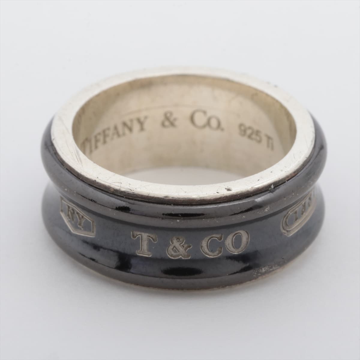 Tiffany 1837 チタンリング ブラック ナロー号数17号