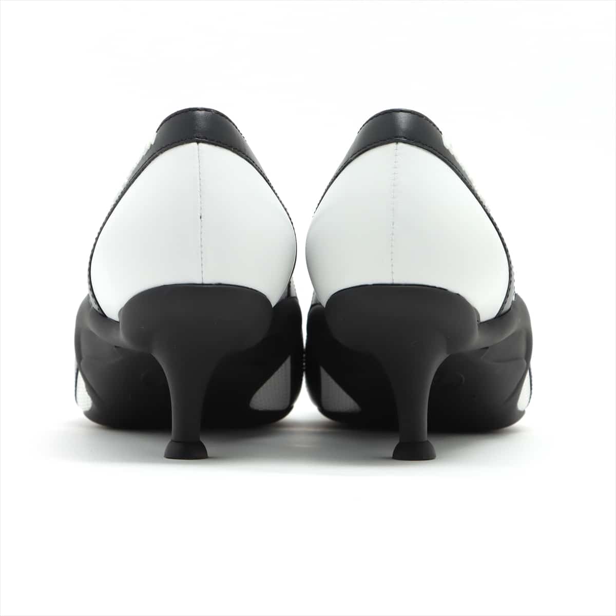 靴/シューズ極美品 ルイヴィトン パンプス 裏張り済 ホワイト 23.5 36.5