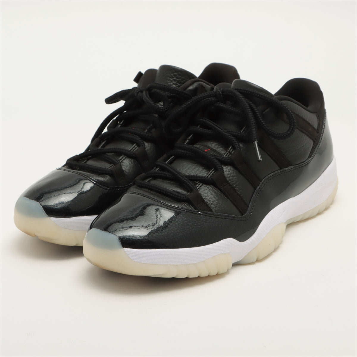 ナイキ レザー スニーカー 30.0cm メンズ ブラック AIR JORDAN 11 RETRO LOW AV2187-001