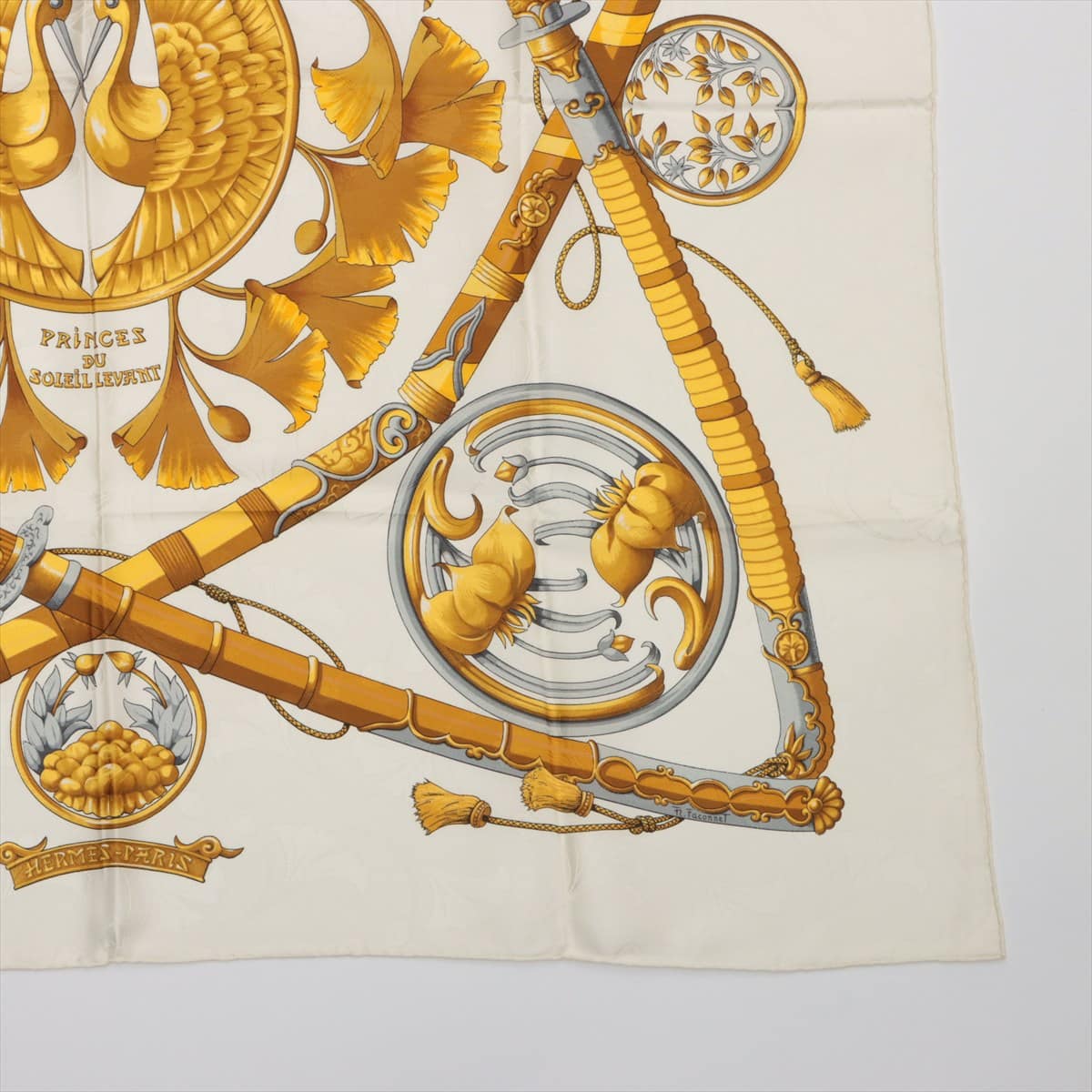 エルメス カレ90 DAIMYO PRINCES DU SOLEIL LEVANT 大名 日出る国の皇子 スカーフ シルク ホワイト