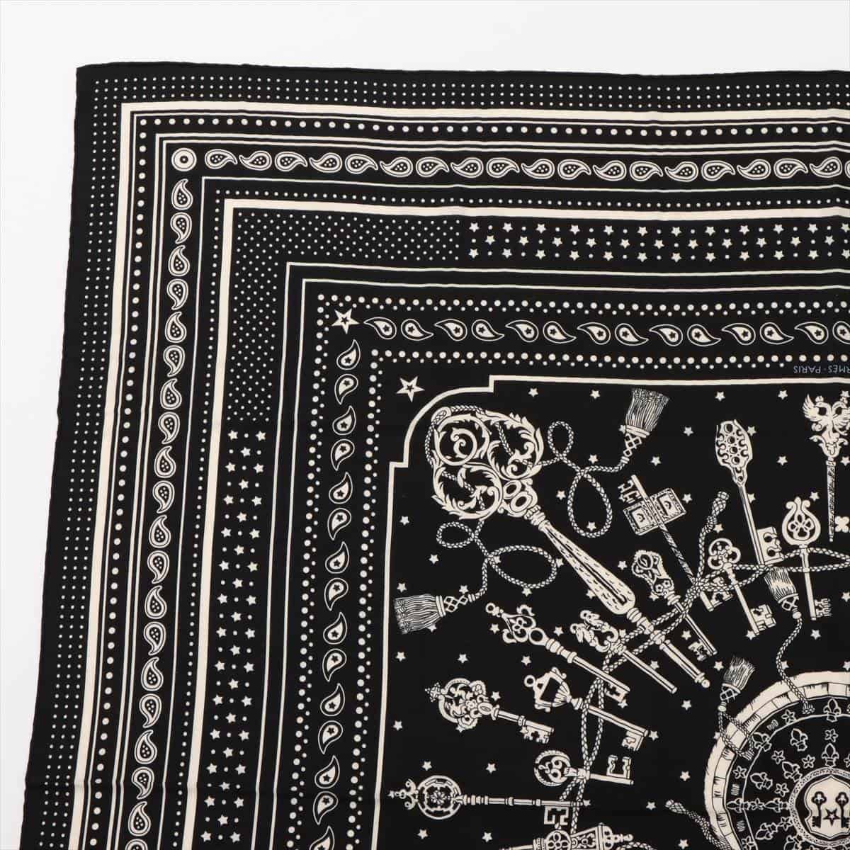 エルメス カレ140 LES CLES BANDANA 鍵柄 ストール カシミヤ×シルク  ブラック｜a1675409｜中古ブランド品・ブランド古着通販｜ALLU（アリュー）