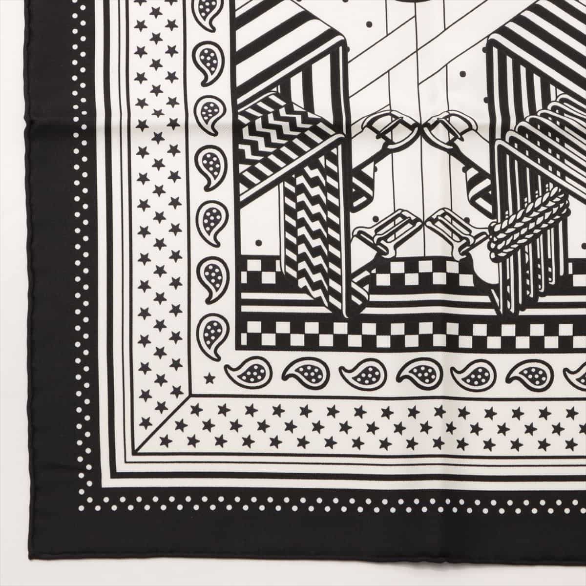 エルメス カレ   ジグザグのサングル スカーフ シルク ブラック