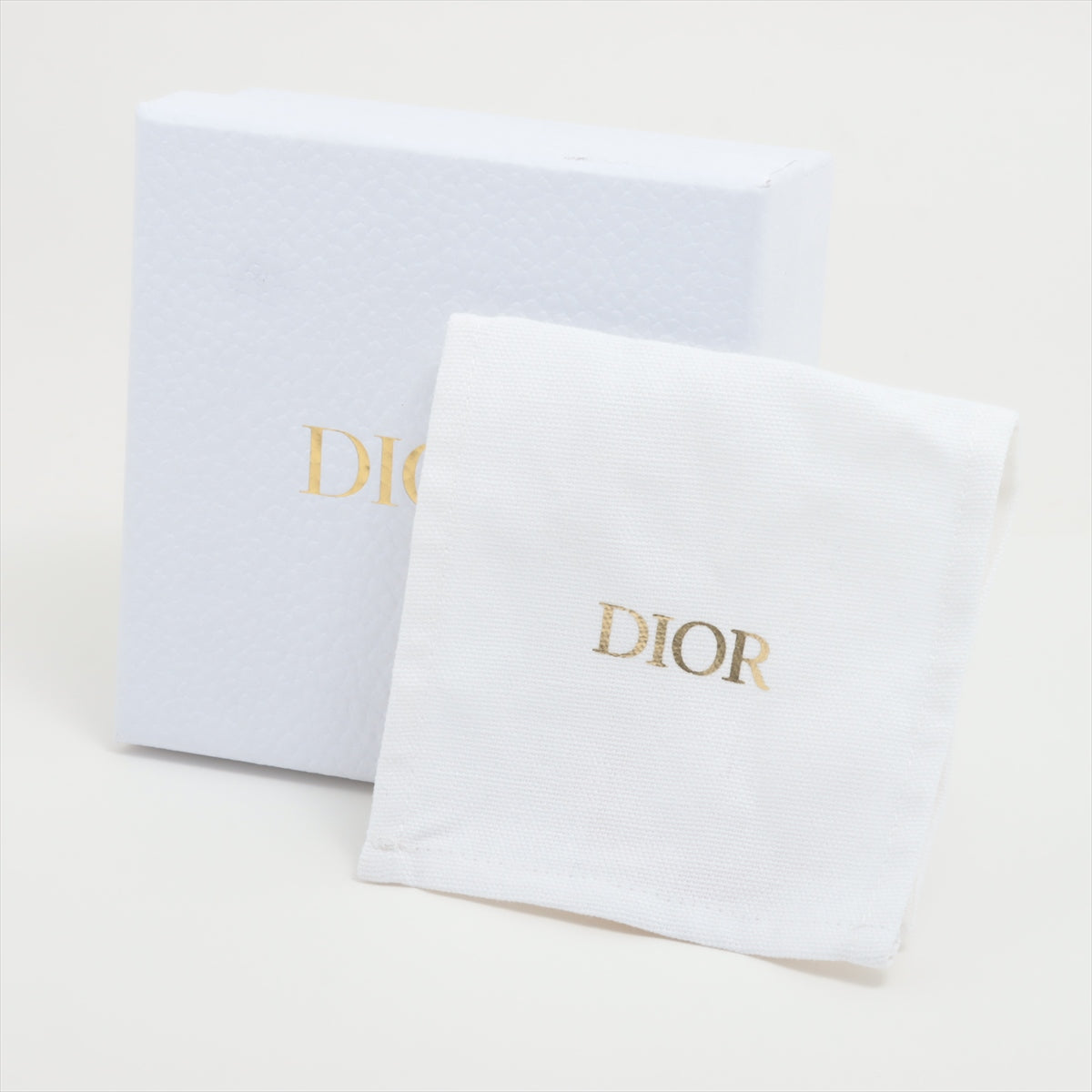 ディオール Dior バングル
 コード ホワイト