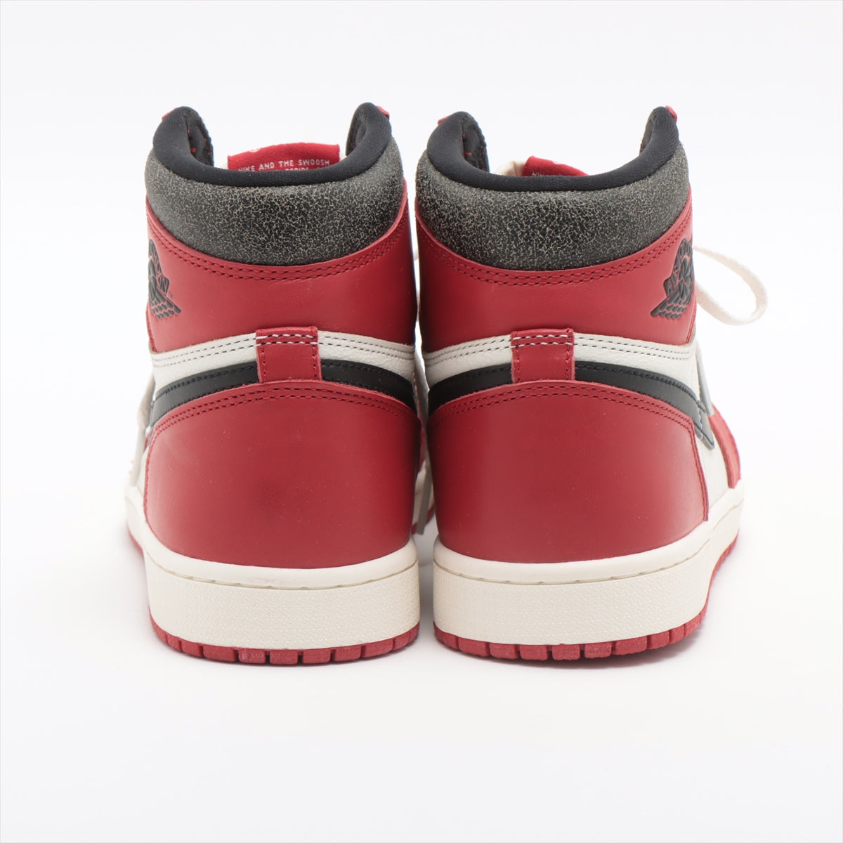 ナイキ AIR JORDAN 1 RETRO HIGH OG レザー ハイカットスニーカー 27㎝ メンズ レッド×ホワイト  DZ5485-｜a2340918｜中古ブランド品・ブランド古着通販｜ALLU（アリュー）