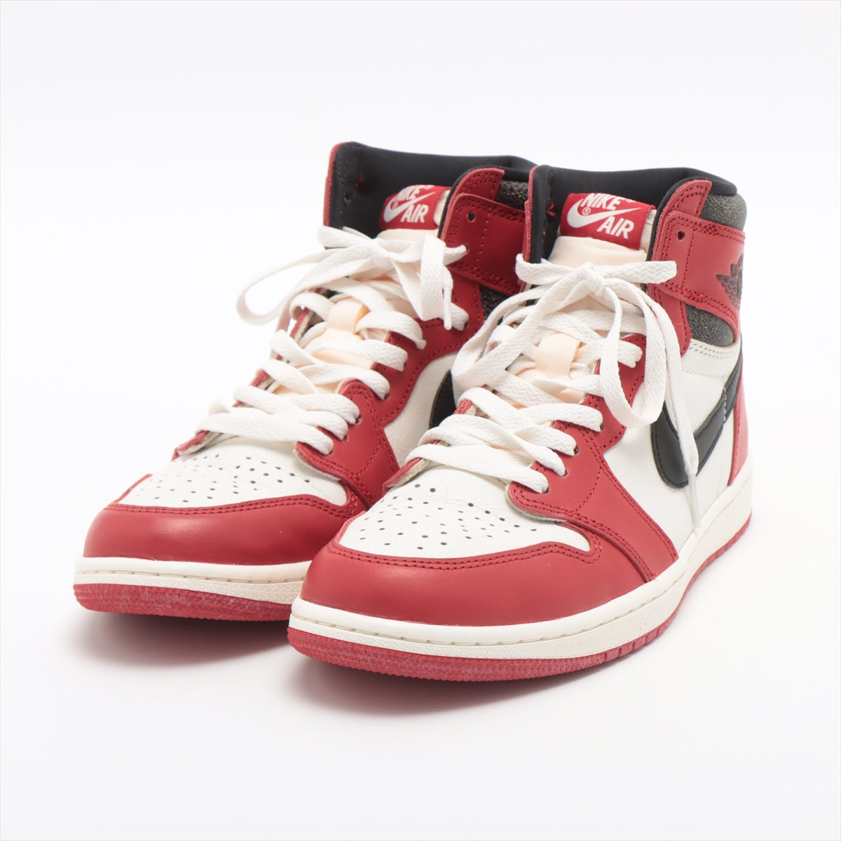 ナイキ AIR JORDAN 1 RETRO HIGH OG レザー ハイカットスニーカー 27㎝ メンズ レッド×ホワイト  DZ5485-｜a2340918｜中古ブランド品・ブランド古着通販｜ALLU（アリュー）