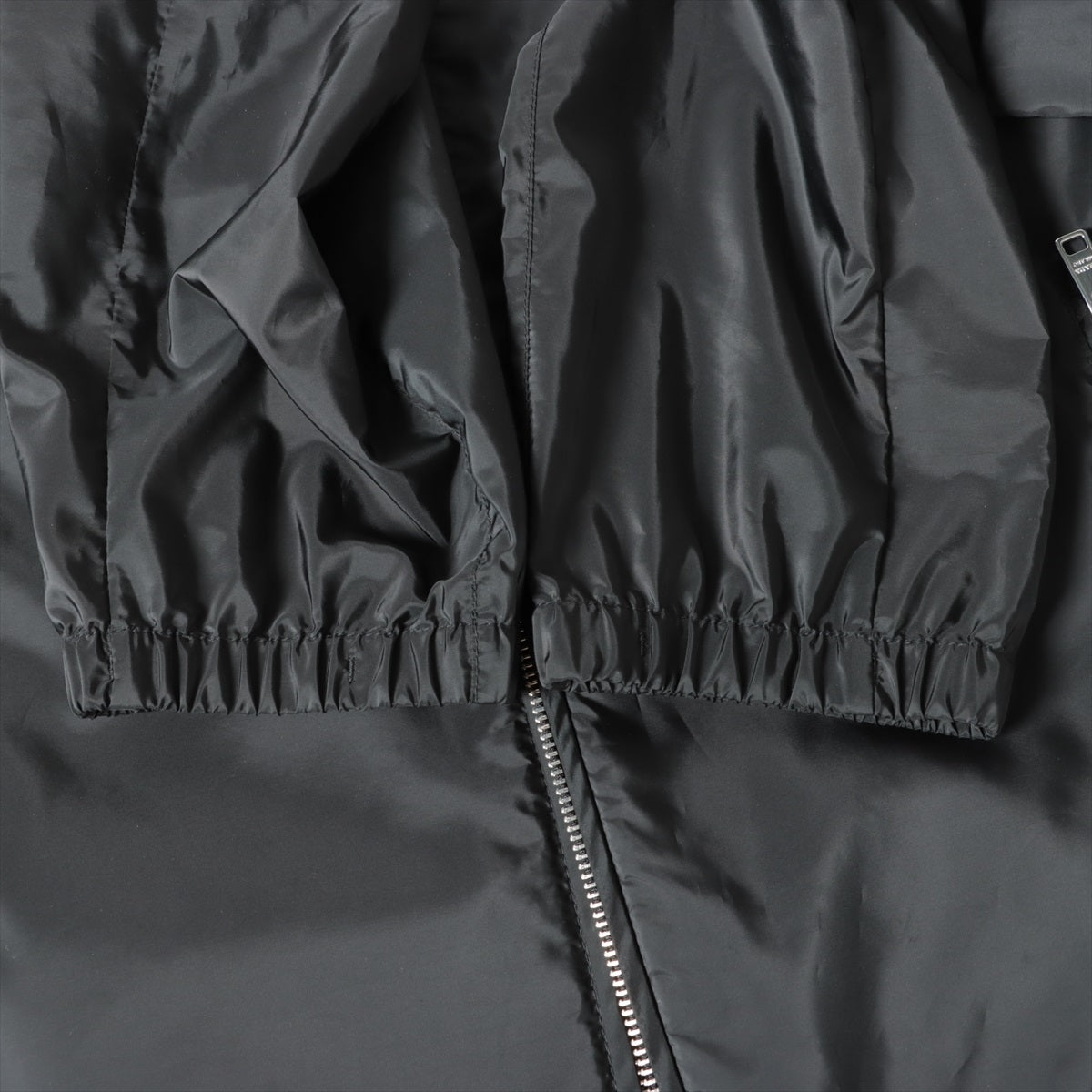 プラダ 21年 ナイロン ジャケット 52 メンズ ブラック SGA466 