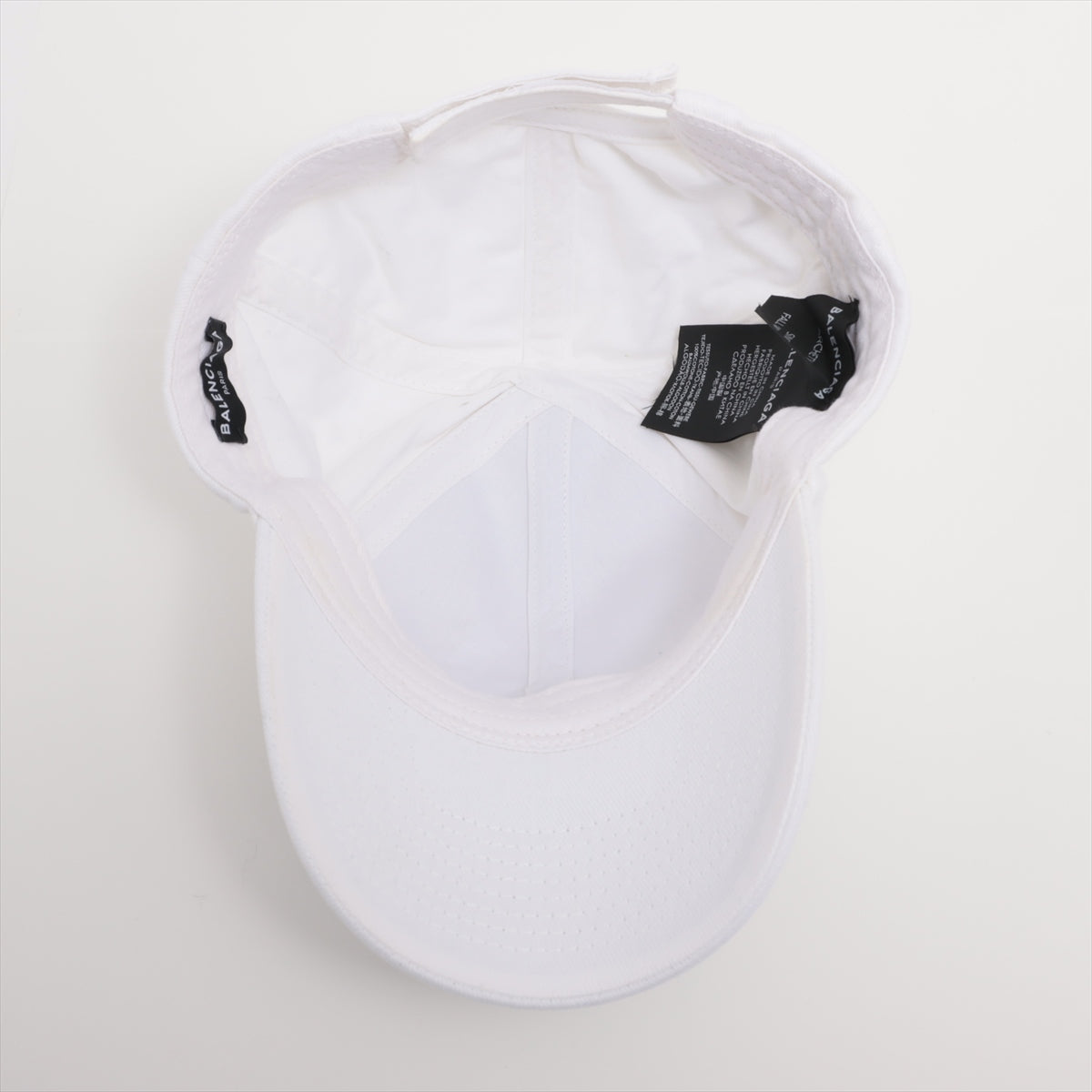 バレンシアガ キャップ ホワイト オンライン限定商品 - 帽子