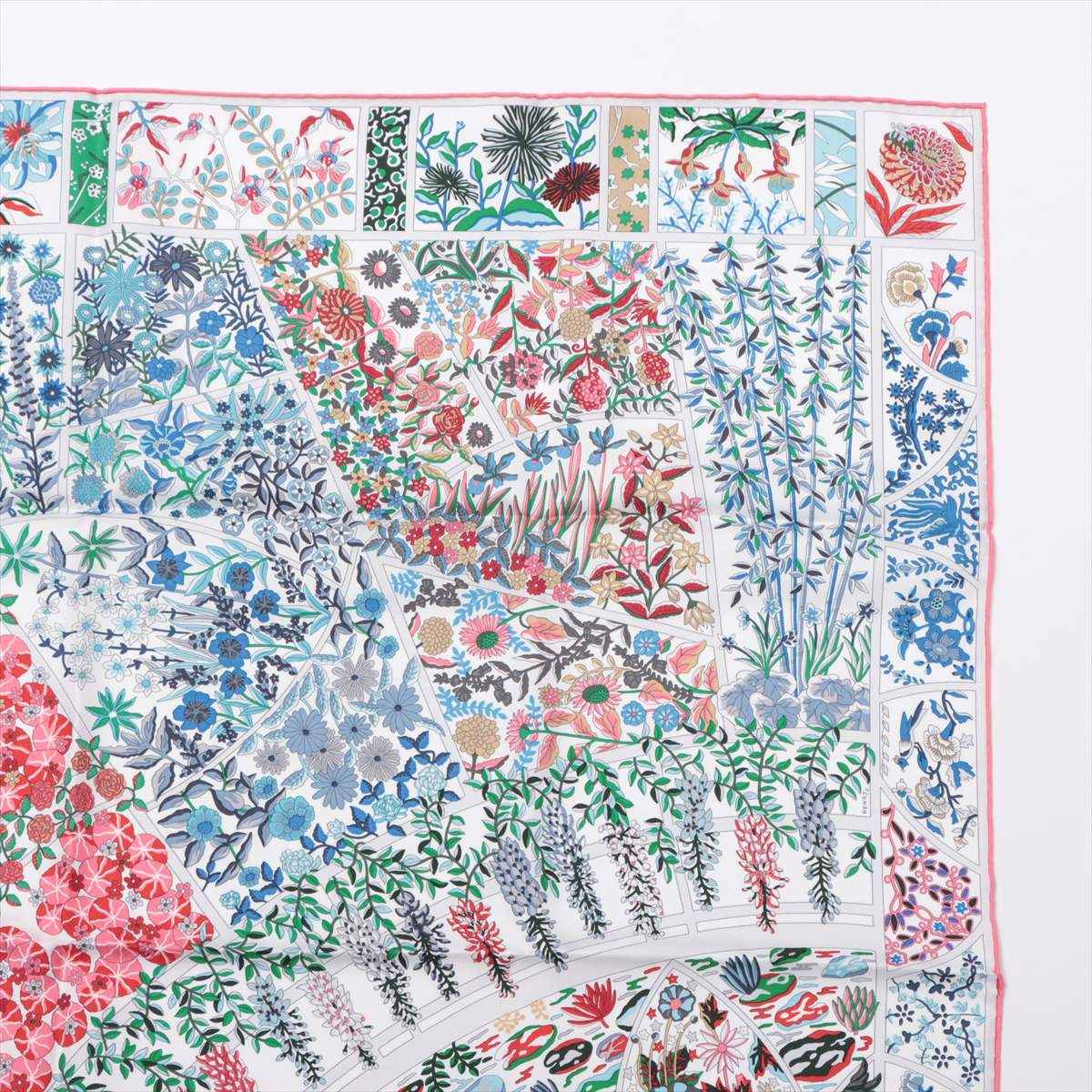 エルメス カレ90 Fleurs de Giverny ジヴェルニーの花 スカーフ シルク  ホワイト｜a2488125｜中古ブランド品・ブランド古着通販｜ALLU（アリュー）