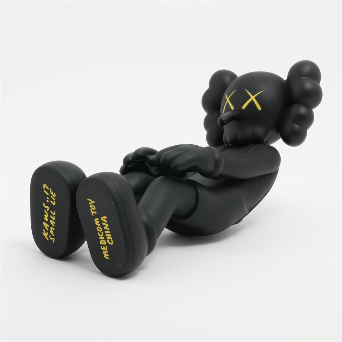 KAWS 置物 プラスチック ブラック