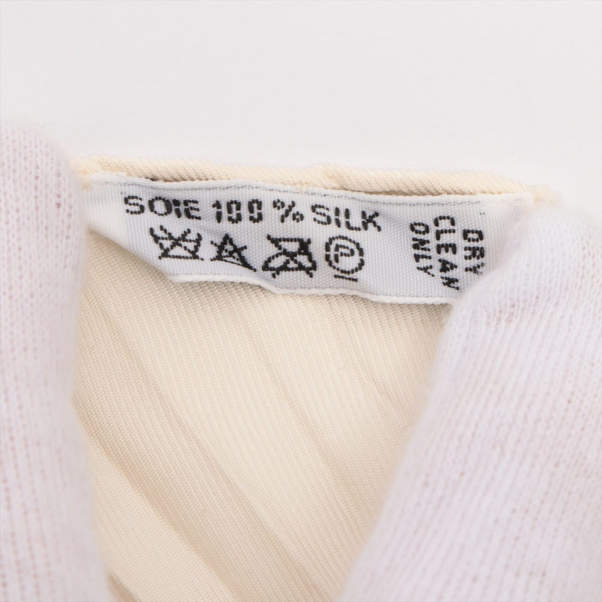エルメス プリーツカレ Tanzania スカーフ シルク ホワイト